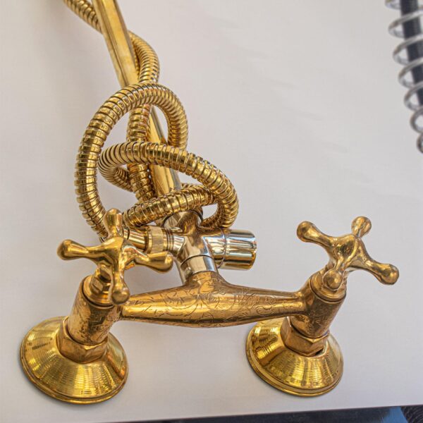 Solid Brass Head Shower Exposed Pipe Faucet, Rain Shower System - Image 2