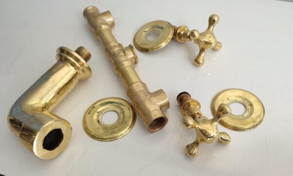 Unlacquered Brass Vintage Wall-mounted Bathroom Faucet with Gold Finish - Image 3